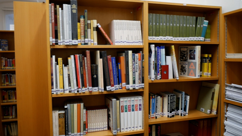 Video: Schulbibliothek (BRG4 Waltergasse (CC BY-SA 4.0))