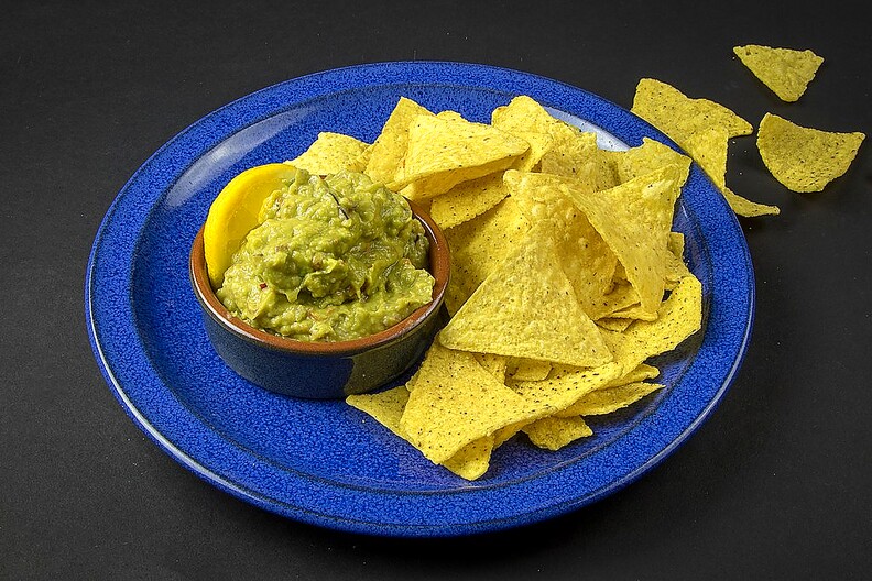 Guacamole mit Nachos