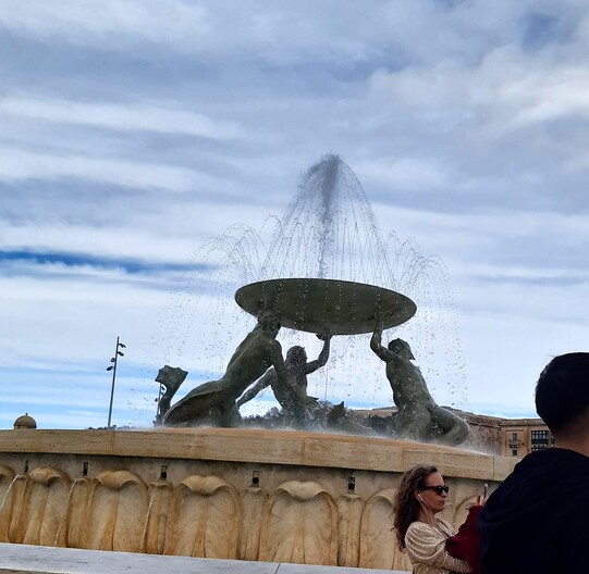 Sprachreise Malta 2026 - Brunnen mit den drei Söhnen Poseidons