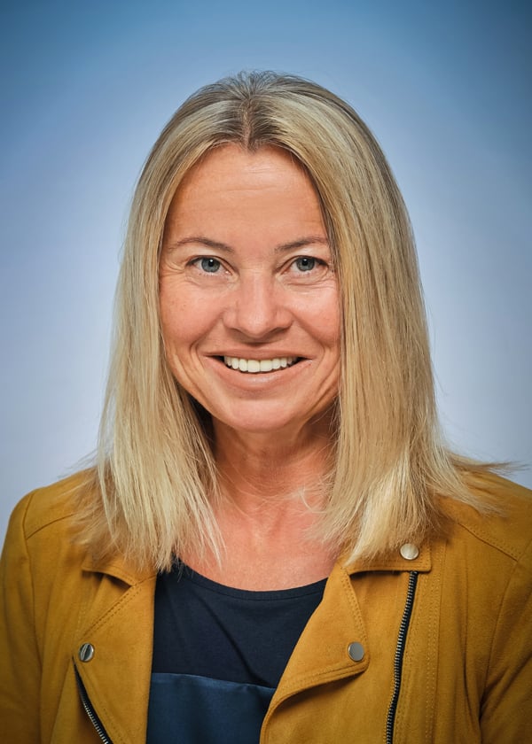 Mag. Elisabeth Mayer-Wais (Direktorin)
