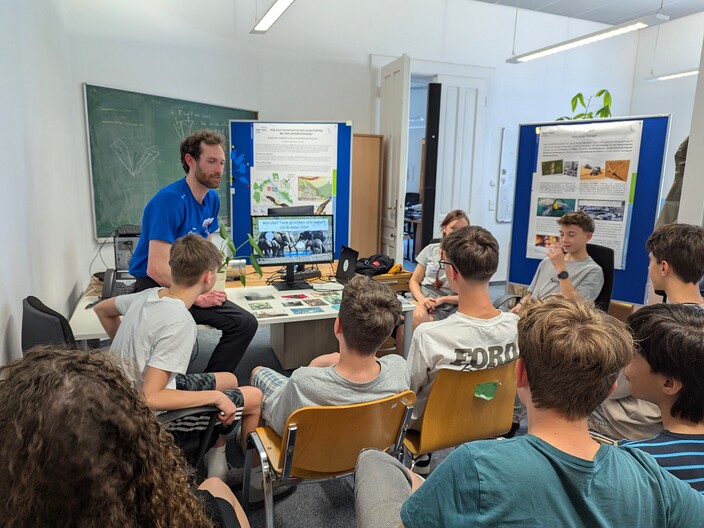Vorschaubild Bericht „Ausflug in das Institut für Schallforschung“